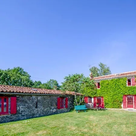 Holiday home Grand Nature 6 Chambres, Piscine Interieure, Etang De Peche