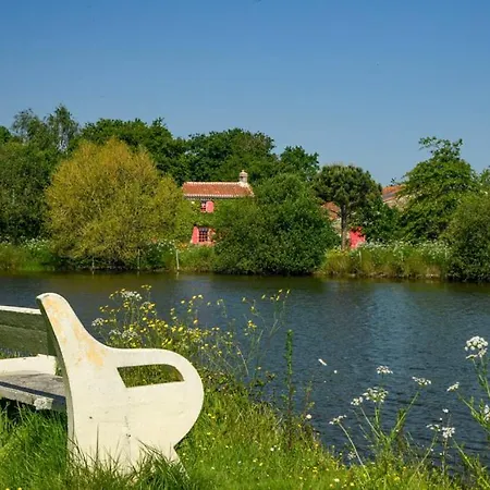 Holiday home Grand Nature 6 Chambres, Piscine Interieure, Etang De Peche *