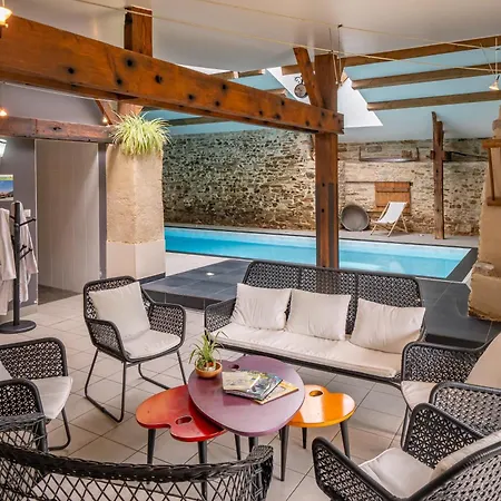 Grand Nature 6 Chambres, Piscine Interieure, Etang De Peche Holiday home *