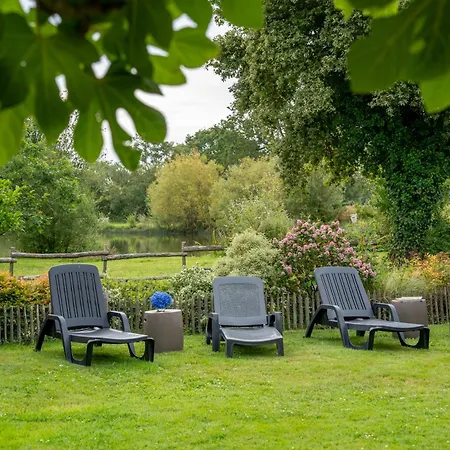 Holiday home Grand Nature 6 Chambres, Piscine Interieure, Etang De Peche Saint-Christophe-du-Ligneron